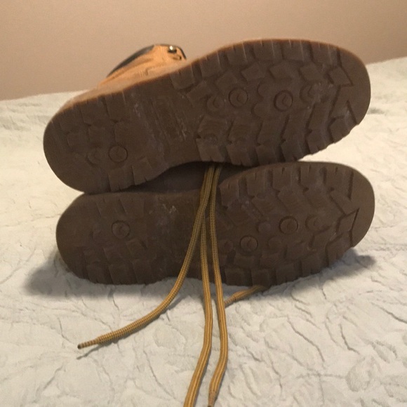 Wolverine Tims - Picture 5 of 6